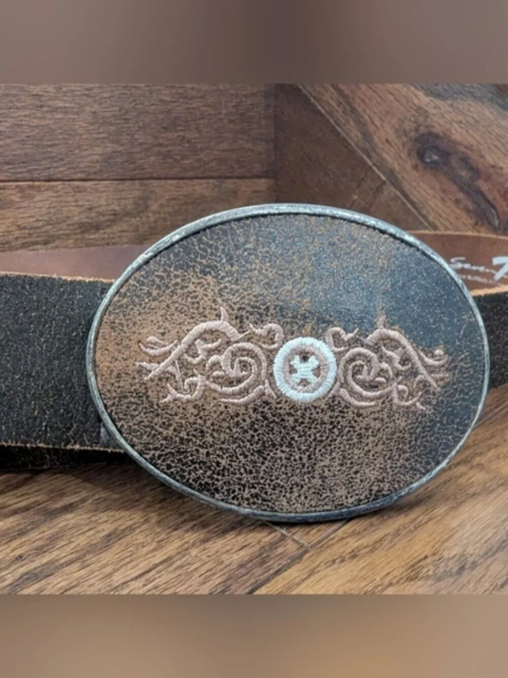 Vintage Leather Belt Made In Canada Size large New! Y2K Grunge Seven7